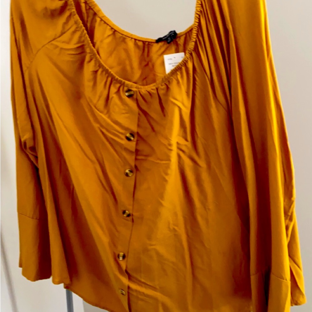 Mustard Blouse with buttons Size 2X Brand new Never Worn